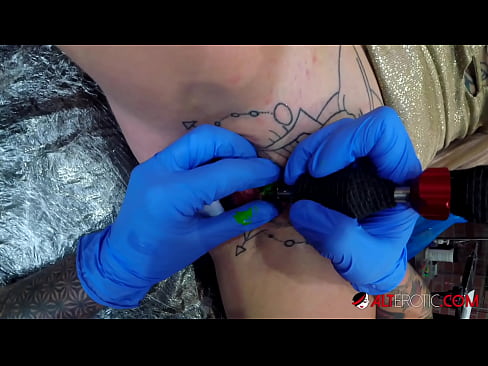 ❤️ Nagpa-tattoo sa kanyang klitoris ang sobrang tattoo na hottie na si Sully Savage ❤ Magandang porn sa porn tl.tukifporno.ru ❌